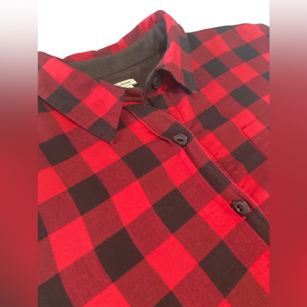 LL Bean Women's Large Button Down Red Black Plaid Flannel Fleece